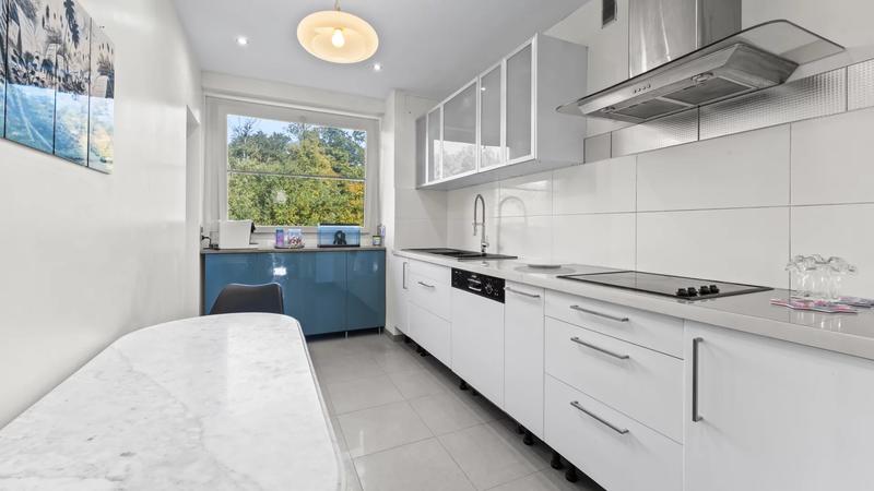 Appartement - 90 m² - 4 pièces