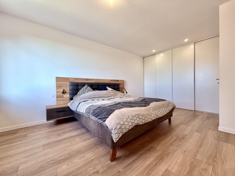 Maison - 161 m² - 6 pièces