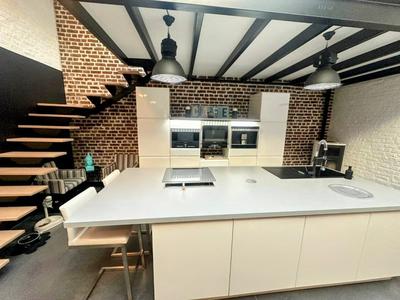 Loft - 105 m² - 3 pièces