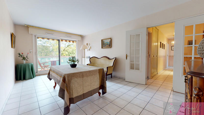 Appartement - 79 m² - 4 pièces