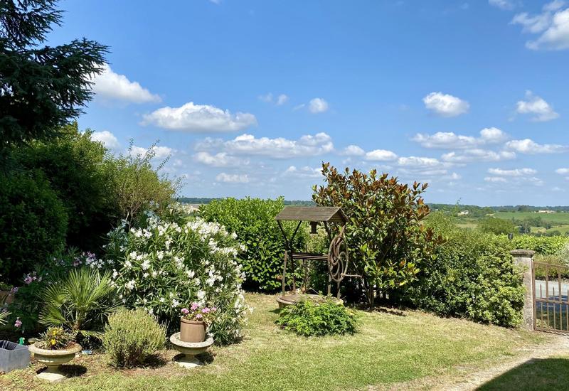 Maison ancienne - 207 m² - 8 pièces