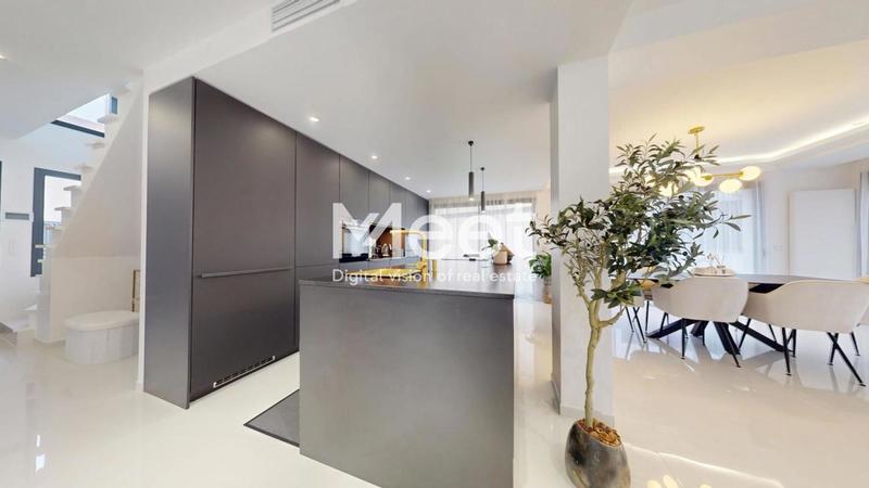 Maison - 143 m² - 6 pièces