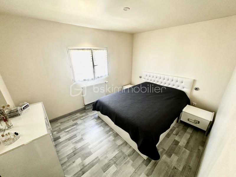 Maison traditionnelle - 120 m² - 6 pièces