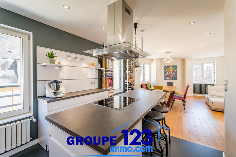 Appartement - 125 m² - 5 pièces