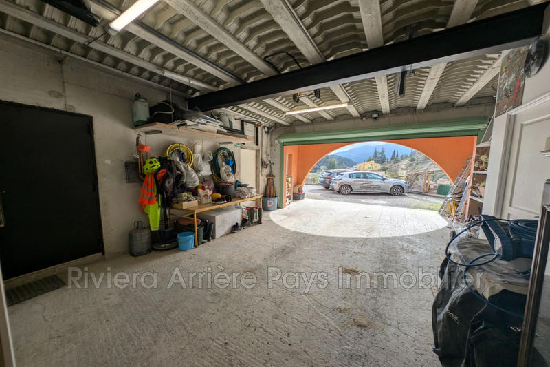 Maison - 166 m² - 5 pièces