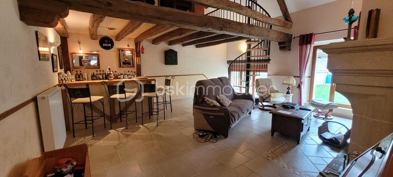 Corps de ferme - 175 m² - 8 pièces