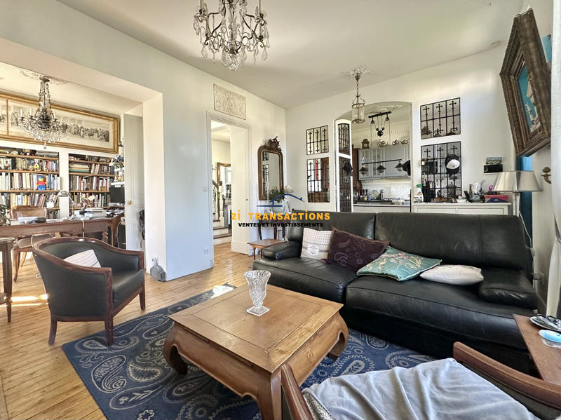 Maison - 170 m² - 10 pièces