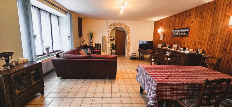 Maison - 163 m² - 7 pièces