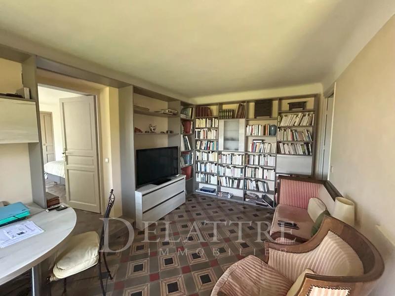 Villa - 250 m² - 9 pièces