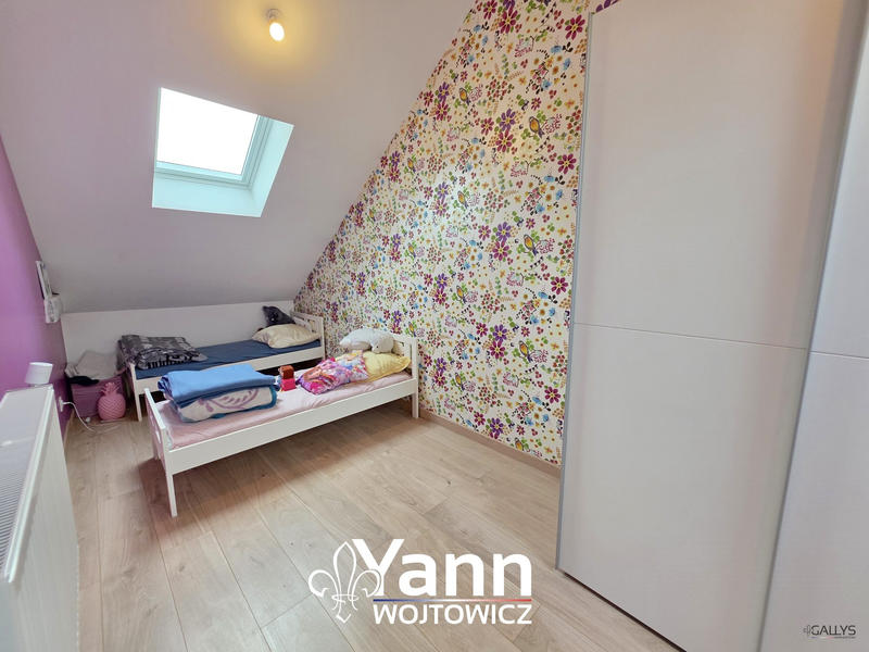 Maison - 98 m² - 5 pièces