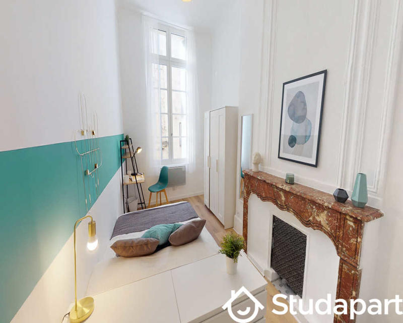 Chambre - 90 m² - 1 pièce