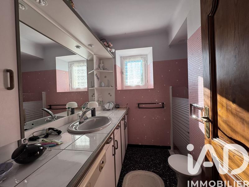 Maison - 292 m² - 10 pièces