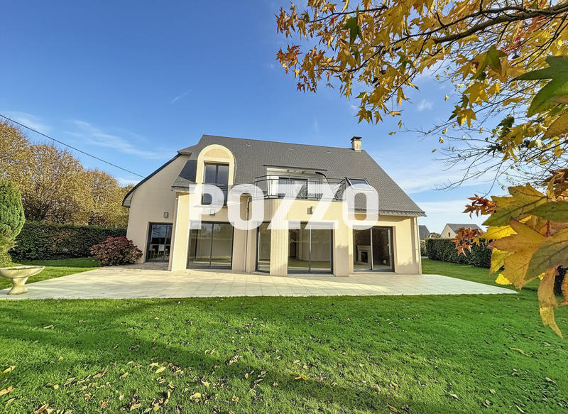 Maison - 200 m² - 7 pièces