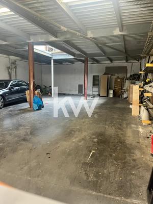 Local commercial - 220 m²