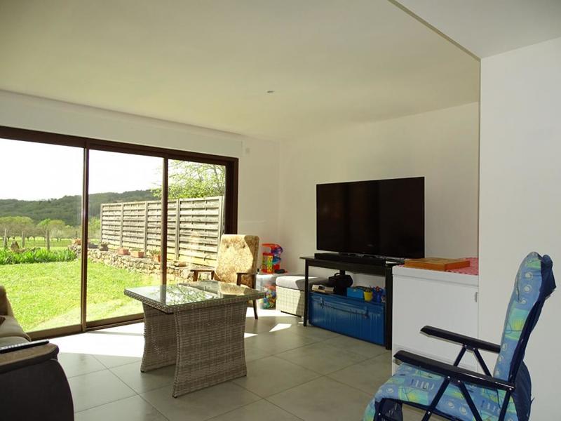 Maison - 210 m² - 8 pièces