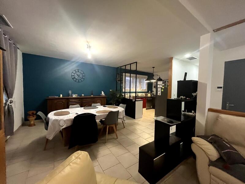 Maison - 85 m² - 5 pièces