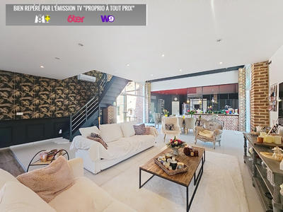 Maison - 250 m² - 9 pièces