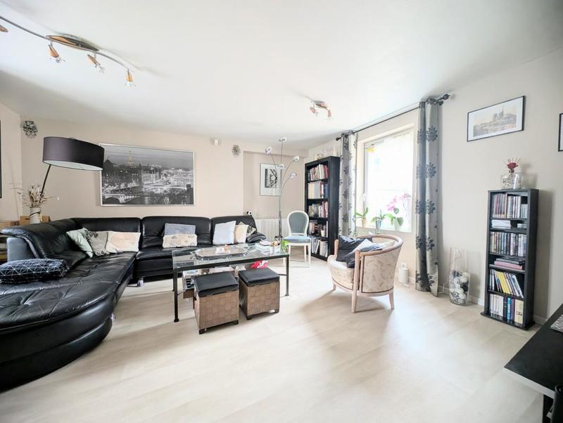 Maison - 140 m² - 4 pièces