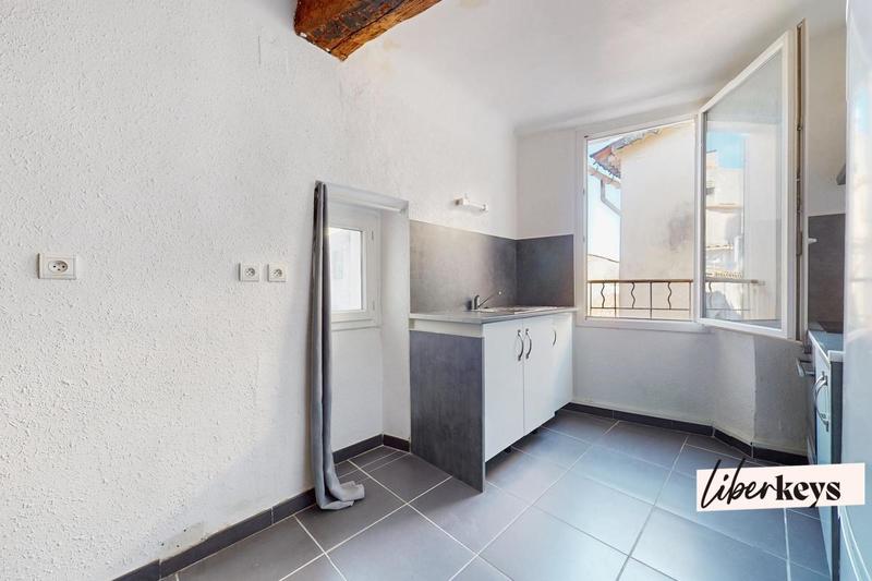 Appartement ancien - 33 m² - 1 pièce