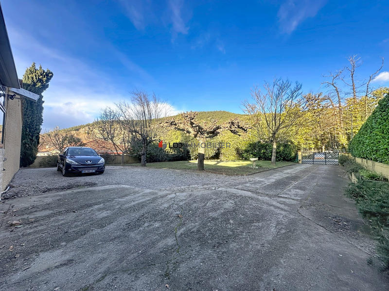 Maison - 190 m² - 8 pièces