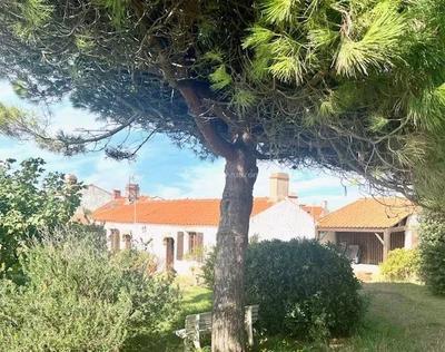 Maison - 160 m² - 8 pièces