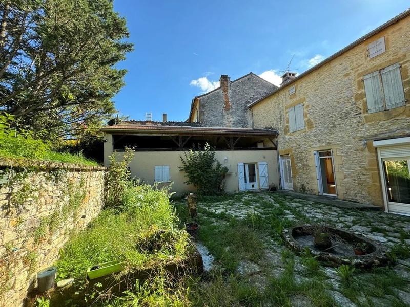 Maison de village - 130 m² - 6 pièces