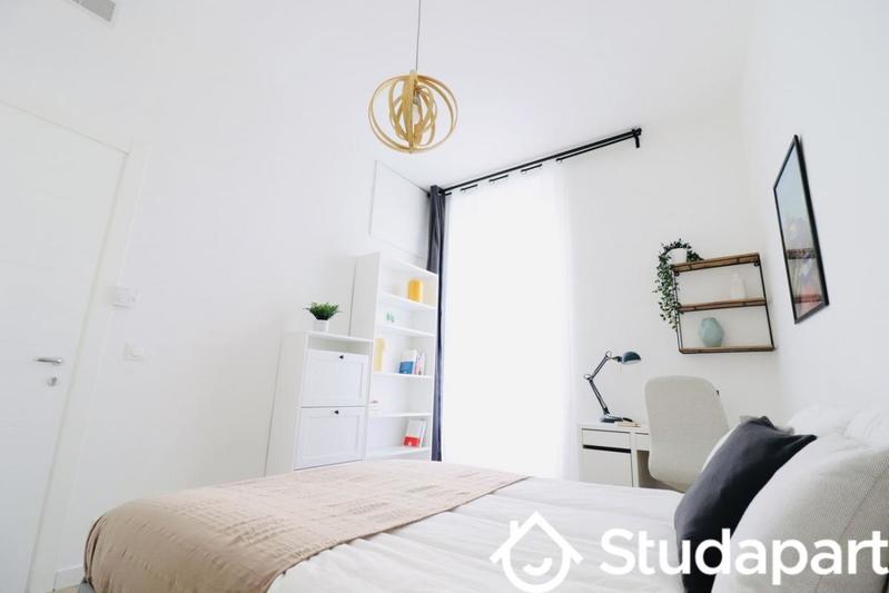 Chambre - 12 m² - 1 pièce