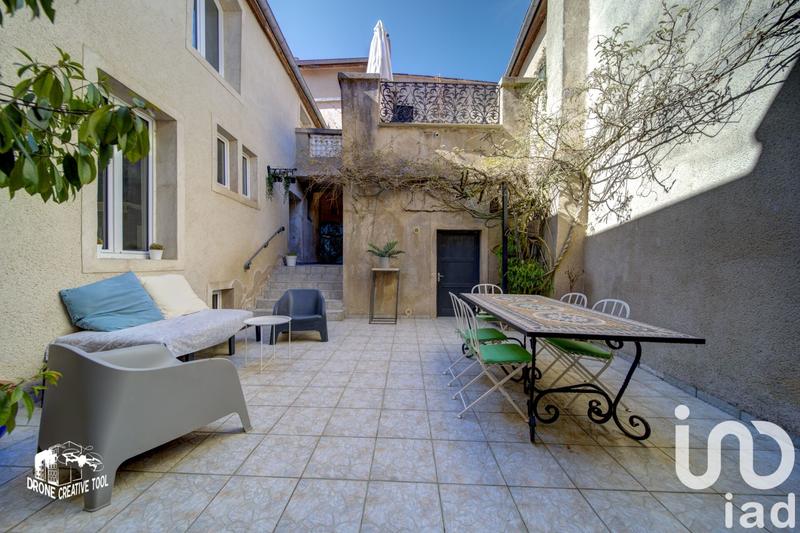 Maison de village - 205 m² - 8 pièces