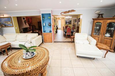 Demeure - 172 m² - 9 pièces