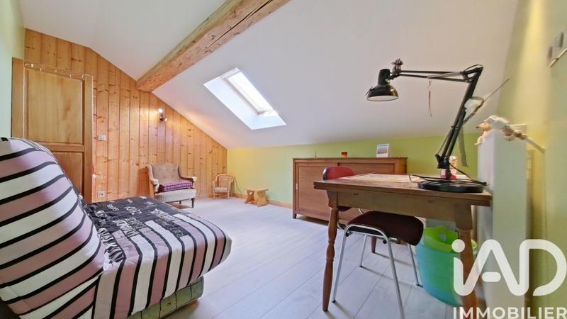 Maison - 217 m² - 6 pièces