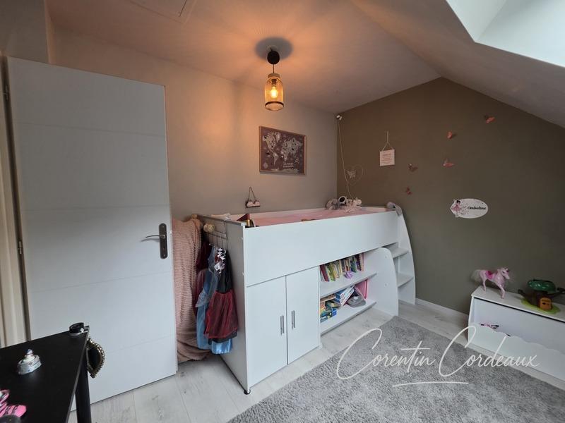 Maison - 96 m² - 6 pièces