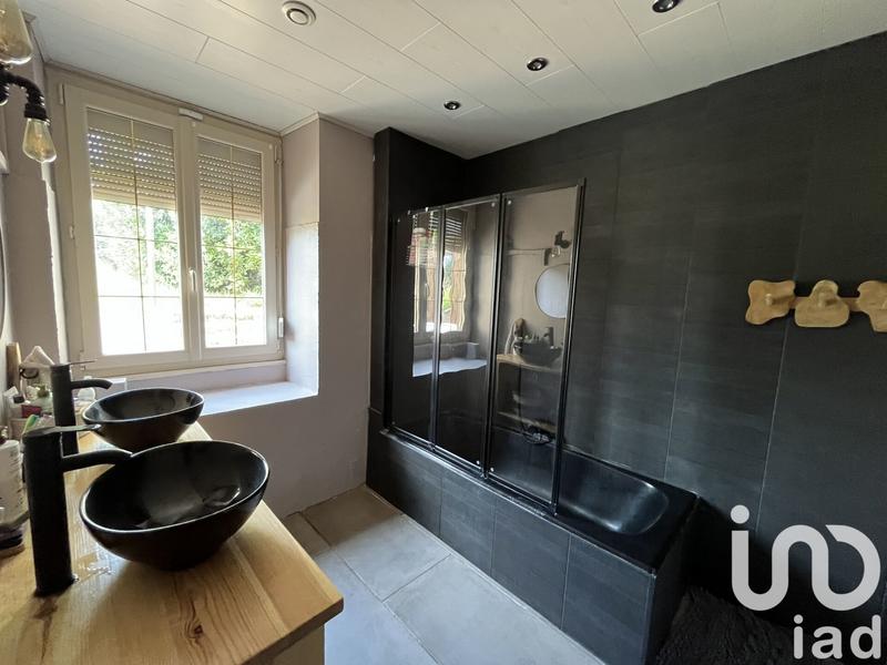 Maison - 207 m² - 1 pièce