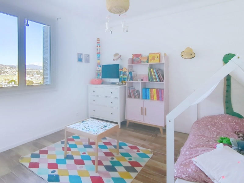 Appartement - 72 m² - 4 pièces