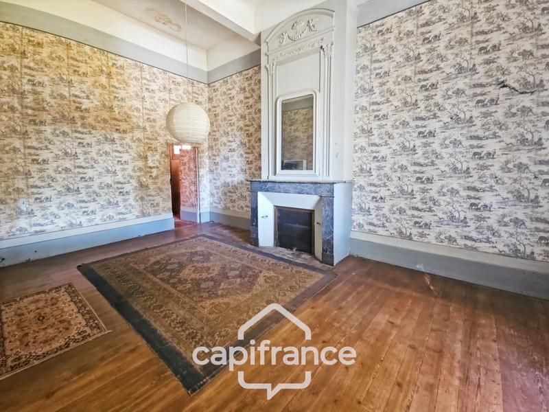 Maison - 275 m² - 6 pièces