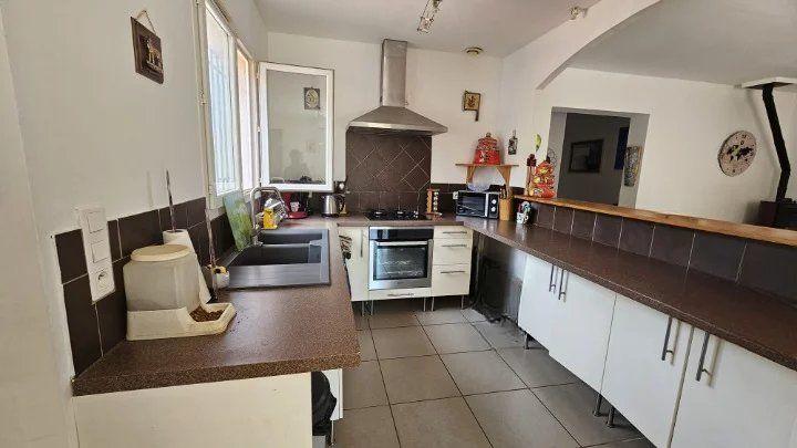 Maison - 98 m² - 4 pièces