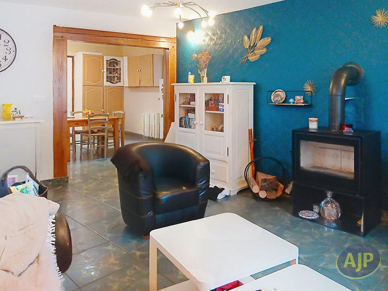 Maison - 94 m² - 4 pièces