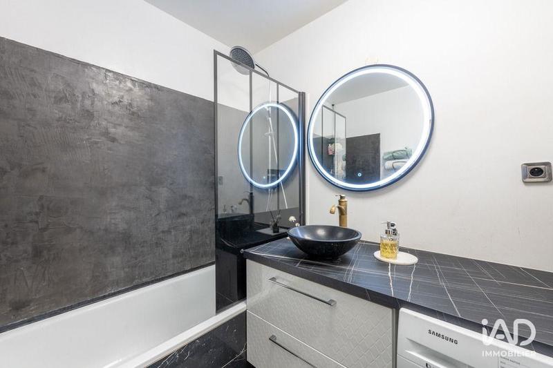 Appartement - 85 m² - 4 pièces