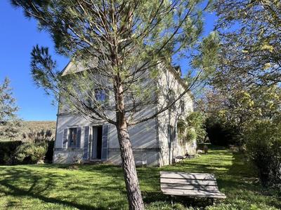 Maison de maîtres - 600 m² - 13 pièces