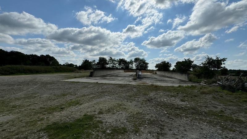 Local d'activité / Entrepôt - 2 070 m²