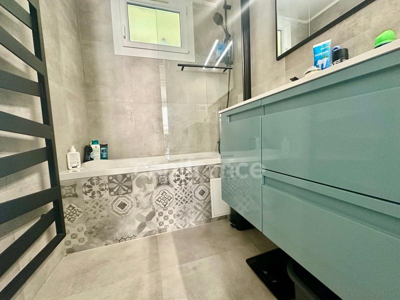 Appartement - 67 m² - 4 pièces