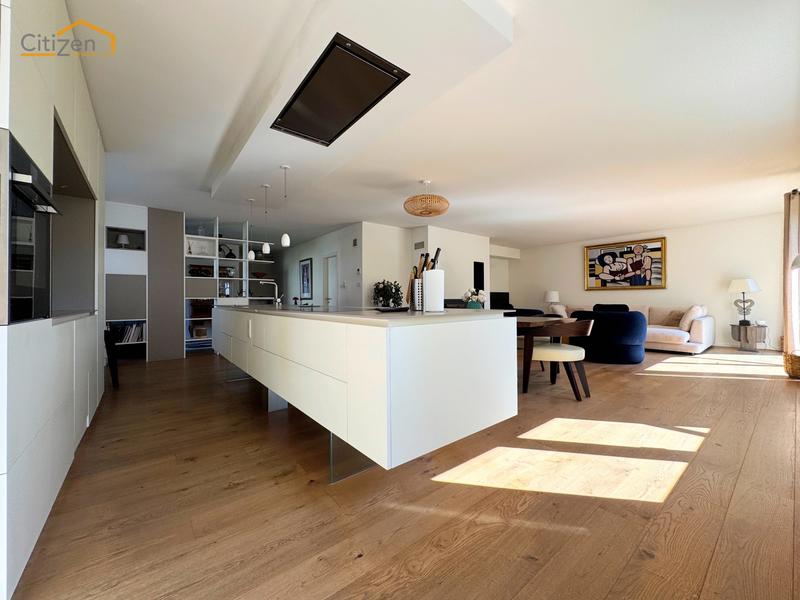 Maison - 200 m² - 6 pièces