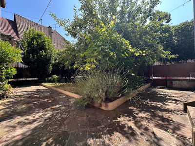 Maison - 161 m² - 7 pièces