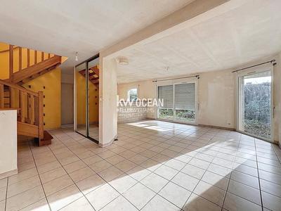 Maison - 96 m² - 5 pièces