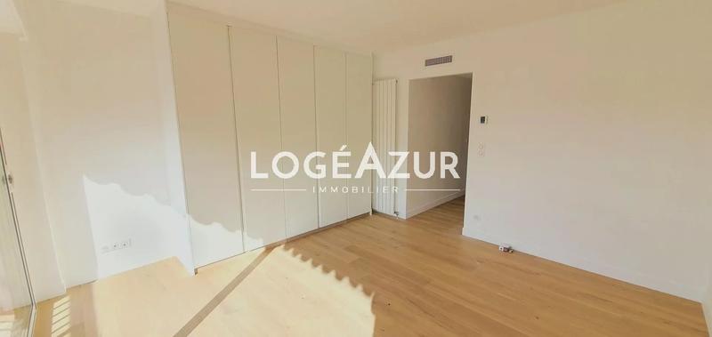 Appartement - 81 m² - 3 pièces