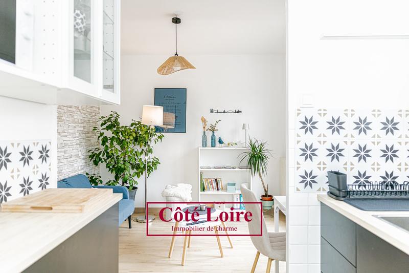 Maison - 300 m² - 11 pièces