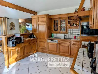 Maison de village - 240 m² - 6 pièces