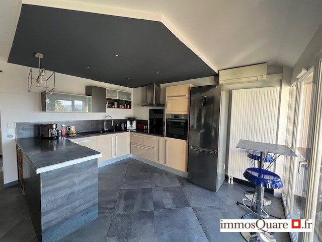 Appartement - 87 m² - 4 pièces