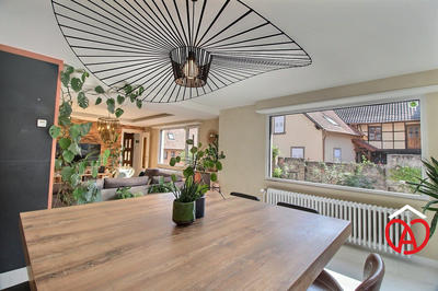 Maison - 229 m² - 7 pièces