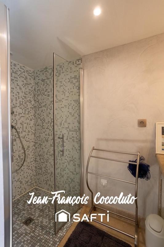 Maison - 350 m² - 13 pièces