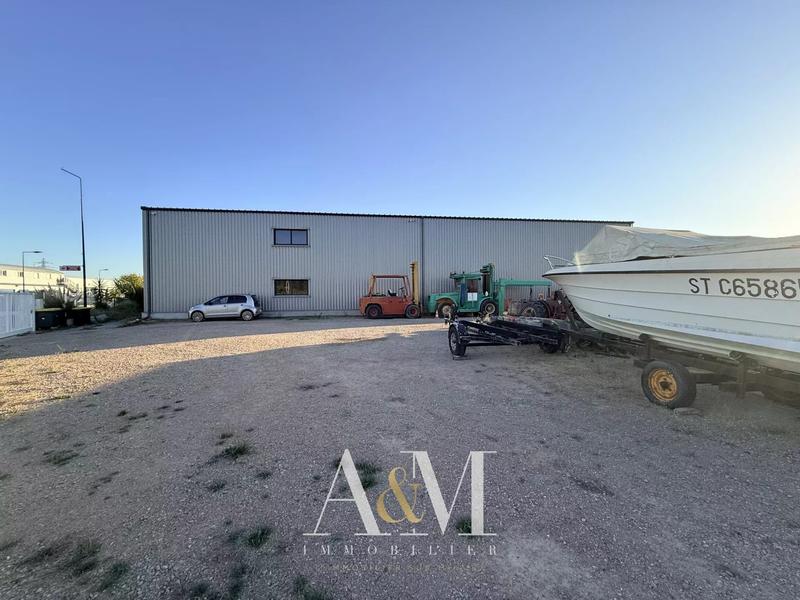 Entrepôt - 520 m² - 4 pièces